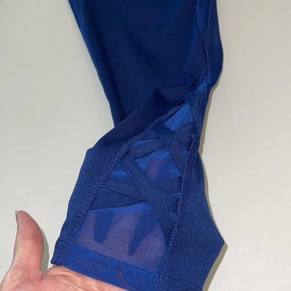 Body Glove Blue  Leggings Size Large NWT - Picture 4 of 15